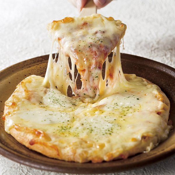 チーズたっぷりピザ